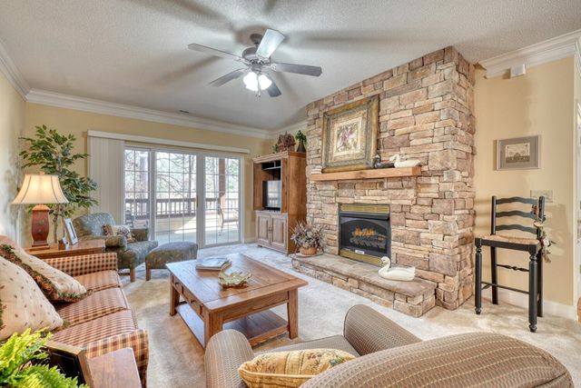 94 Glen Eagle Ct C202, Clayton, GA 30525