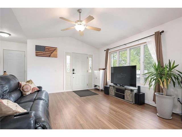 869 161st Street, Hammond, WI 54015