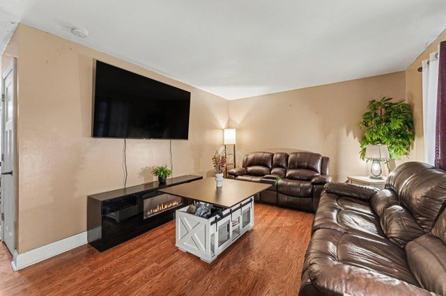 6810 Van Buren Street, Merrillville, IN 46410