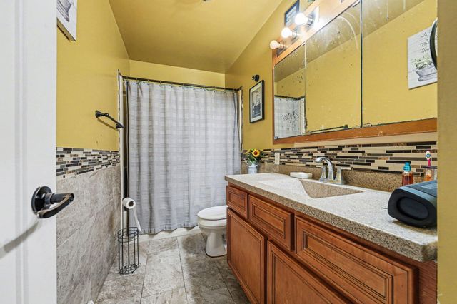 6810 Van Buren Street, Merrillville, IN 46410