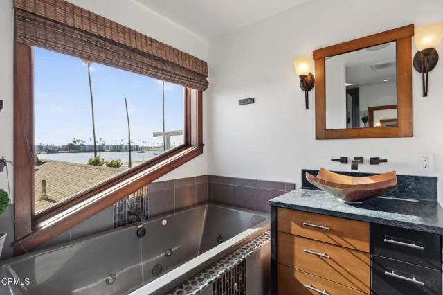 2916 Lakeshore Court, Oxnard, CA 93035