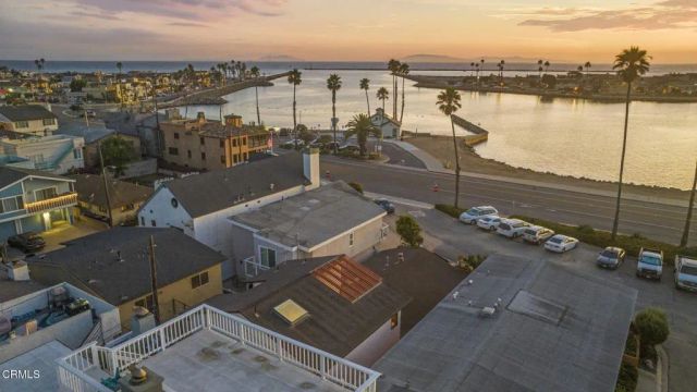 2916 Lakeshore Court, Oxnard, CA 93035