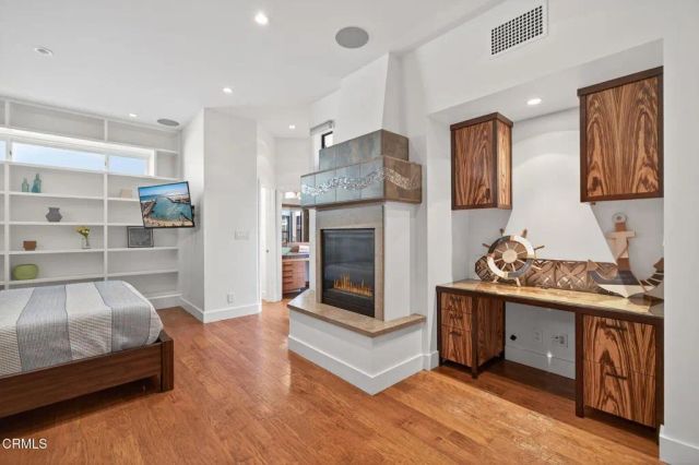 2916 Lakeshore Court, Oxnard, CA 93035