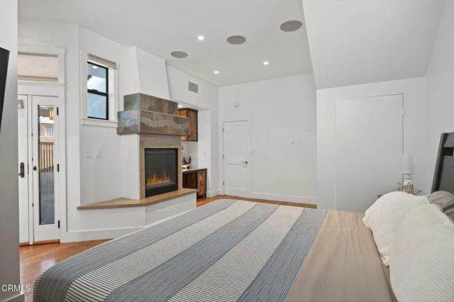 2916 Lakeshore Court, Oxnard, CA 93035