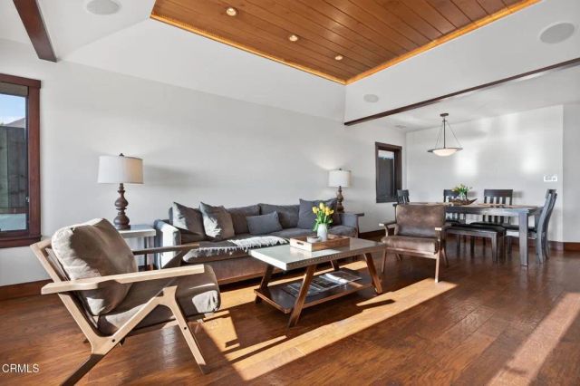 2916 Lakeshore Court, Oxnard, CA 93035