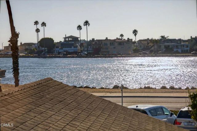2916 Lakeshore Court, Oxnard, CA 93035