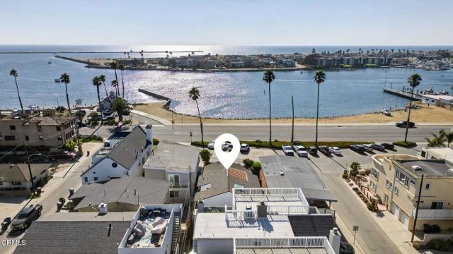 2916 Lakeshore Court, Oxnard, CA 93035