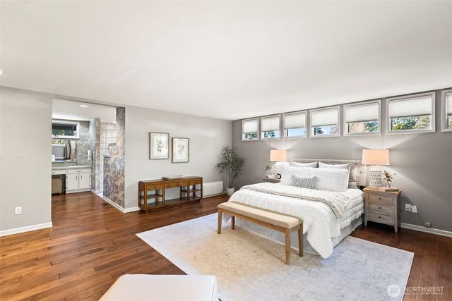 8902 Park Ridge Drive W, University Place, WA 98467