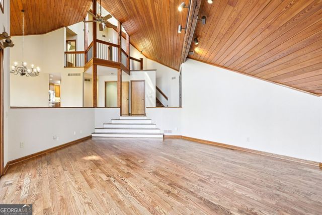 562 Pine Valley Road SE, Marietta, GA 30067