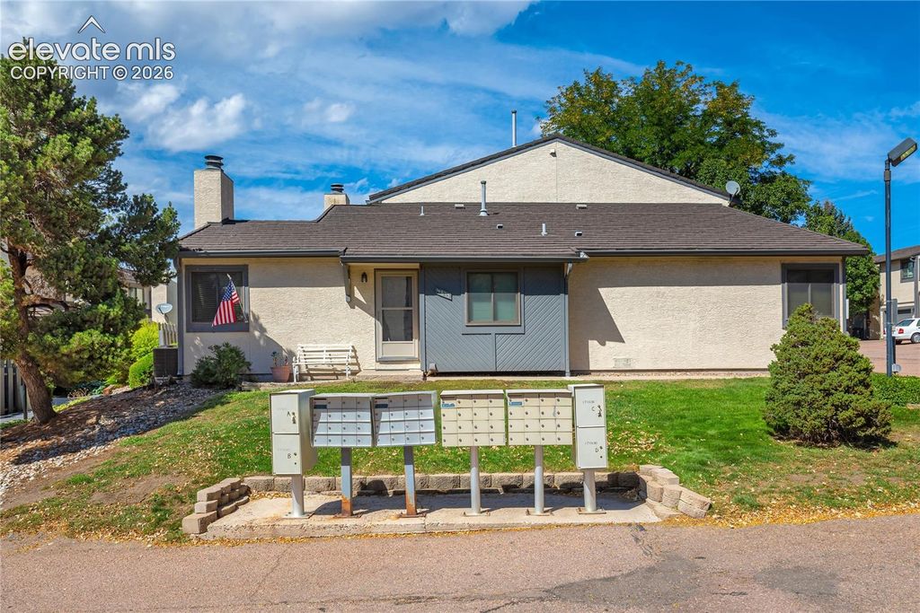 4875 Bluestem Drive, Colorado Springs, CO 80917 — photo 4