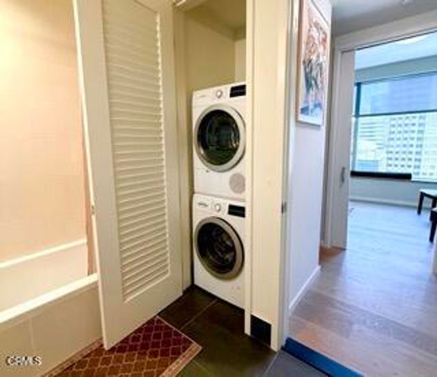 889 Francisco Street 2207, Los Angeles, CA 90017 — photo 4