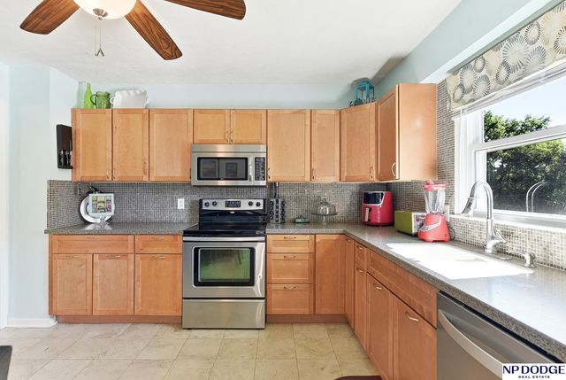 4029 N 93 Street, Omaha, NE 68134