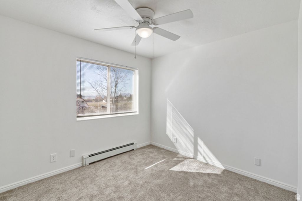 Image 22 of property listing at 307 S 400 E, Hyde Park, UT 84318