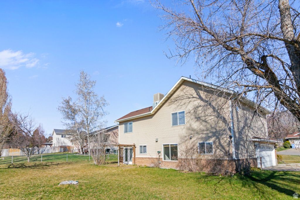 Image 28 of property listing at 307 S 400 E, Hyde Park, UT 84318