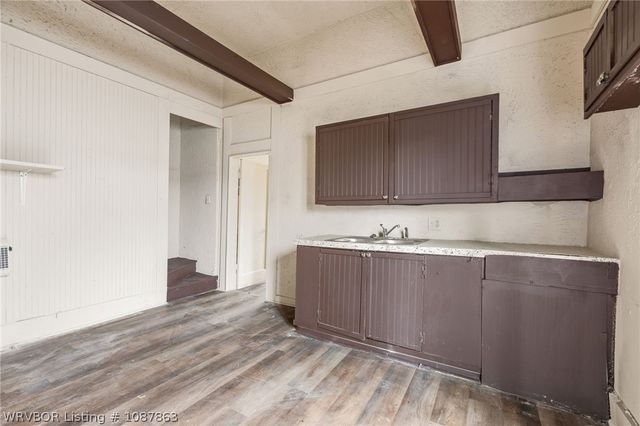 904 S 17th Street, Fort Smith, AR 72901