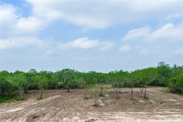 0123 N Highway 281, Alice, TX 78332