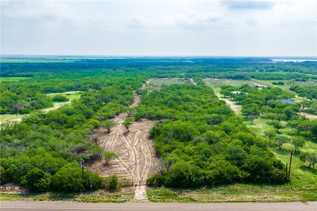 0123 N Highway 281, Alice, TX 78332