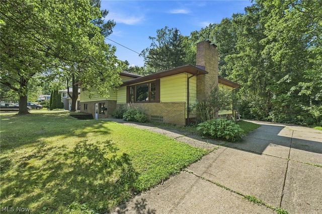 558 Garnette Road, Akron, OH 44313