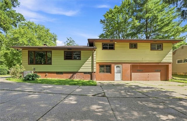 558 Garnette Road, Akron, OH 44313