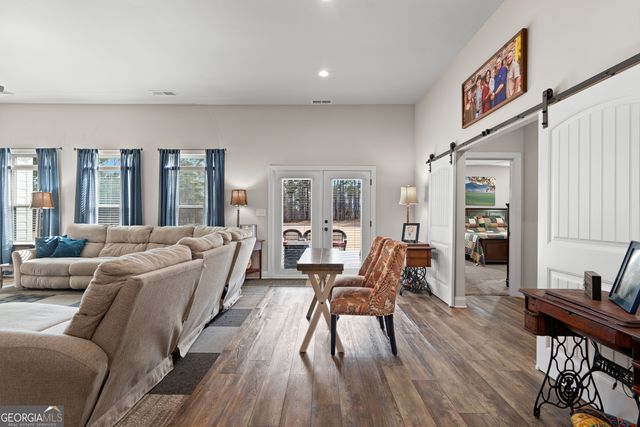 194 Bluff Mill Farms Drive, Senoia, GA 30276