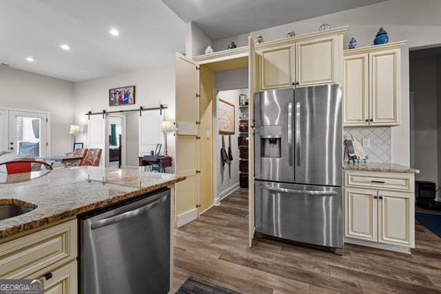 194 Bluff Mill Farms Drive, Senoia, GA 30276