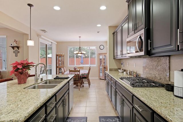 4245 Silver Lupine Dr, Turlock, CA 95382