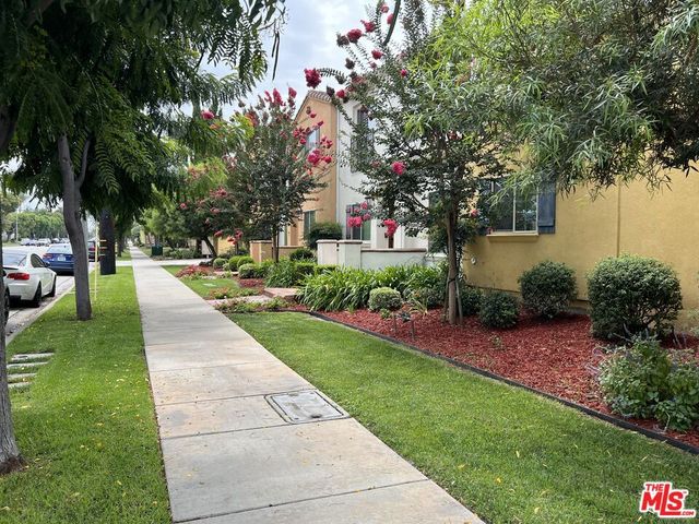 9124 Florence Avenue, Downey, CA 90240