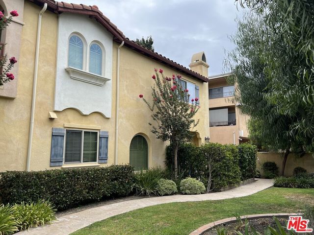 9124 Florence Avenue, Downey, CA 90240