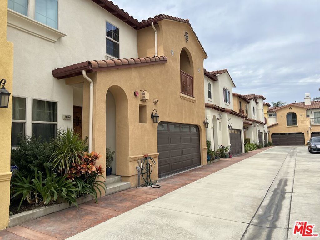 9124 Florence Avenue, Downey, CA 90240
