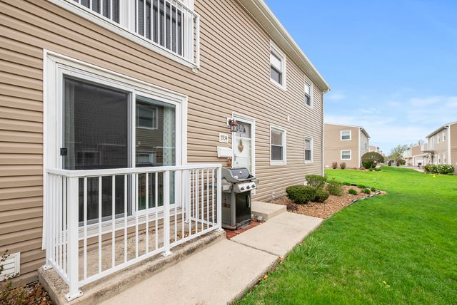 7934 164th Place 7934, Tinley Park, IL 60477