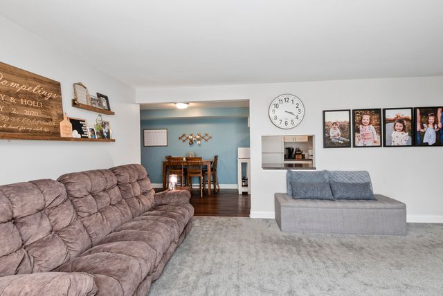 7934 164th Place 7934, Tinley Park, IL 60477