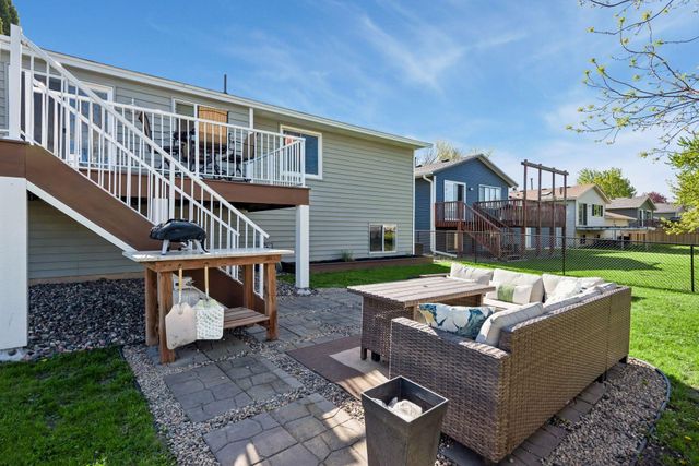 13704 Alabama Avenue S, Savage, MN 55378