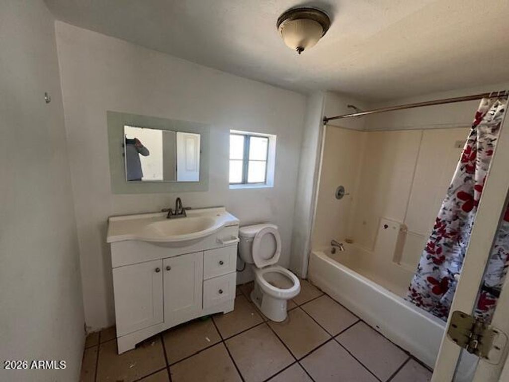 Image 17 of property listing at 42 E Hwy 80 Road, Bisbee, AZ 85603