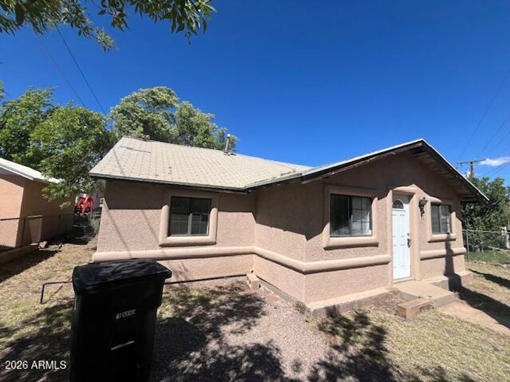 Image 2 of property listing at 42 E Hwy 80 Road, Bisbee, AZ 85603