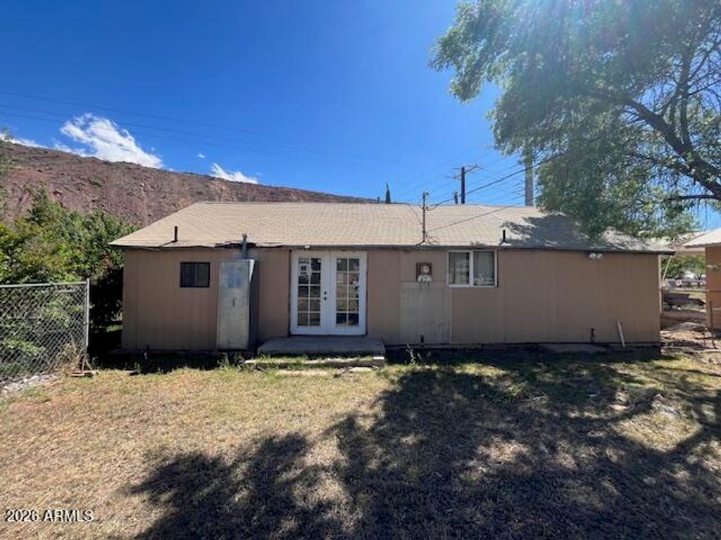 Image 7 of property listing at 42 E Hwy 80 Road, Bisbee, AZ 85603