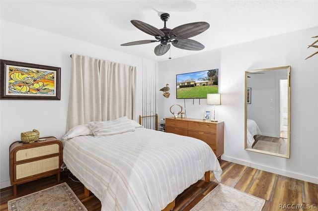 203 N McGowan Avenue, Crystal River, FL 34429