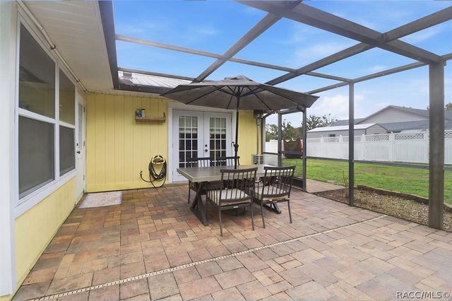 203 N McGowan Avenue, Crystal River, FL 34429