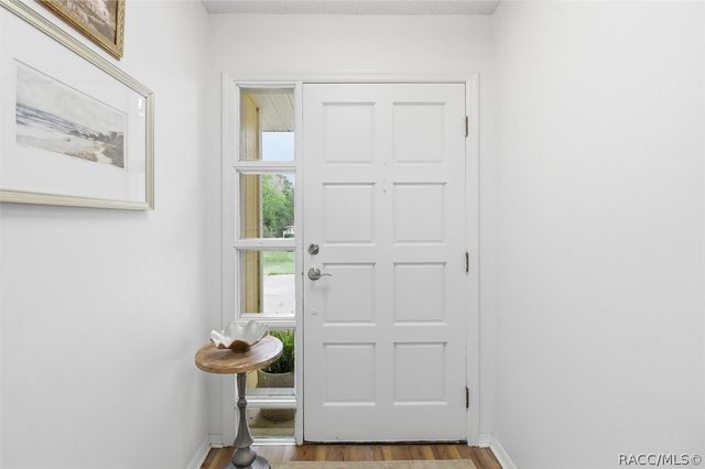 203 N McGowan Avenue, Crystal River, FL 34429