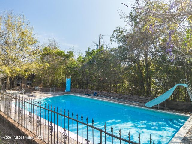 20092 Pineville Road, Long Beach, MS 39560