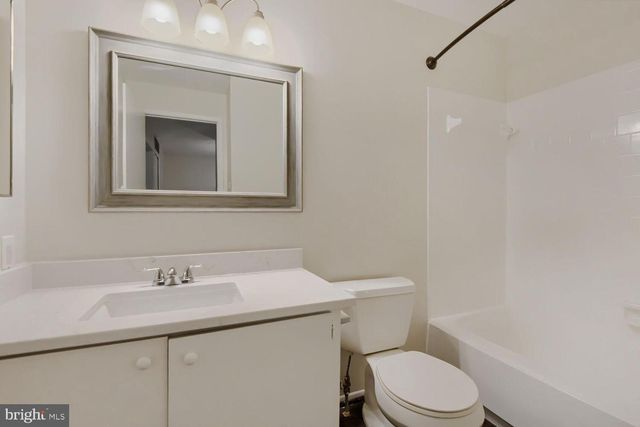 9501 SEA SHADOW, Columbia, MD 21046