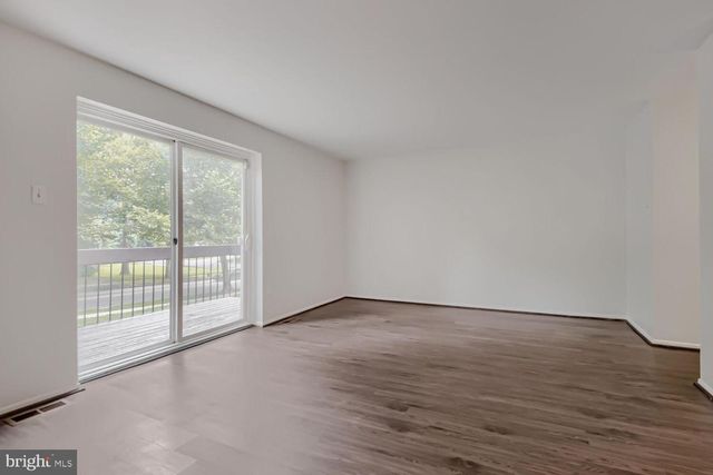 9501 SEA SHADOW, Columbia, MD 21046