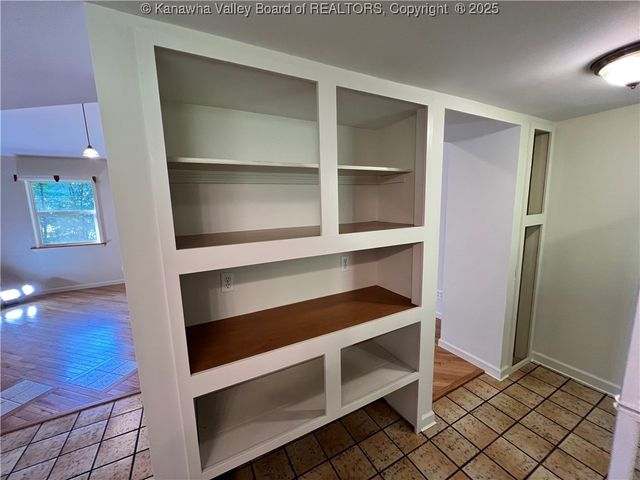 3534 Walker Drive, Charleston, WV 25312