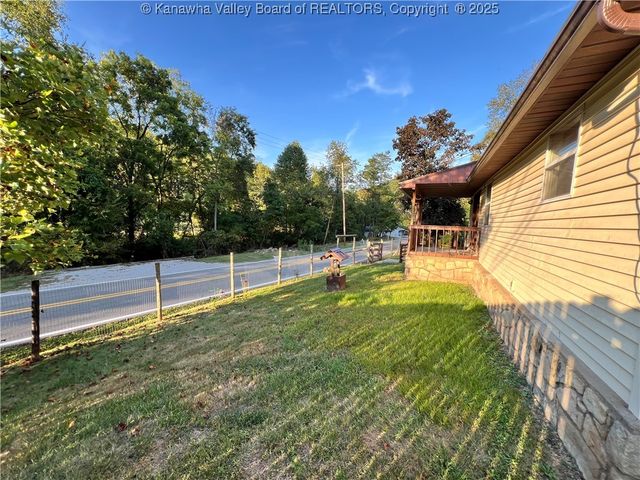 3534 Walker Drive, Charleston, WV 25312