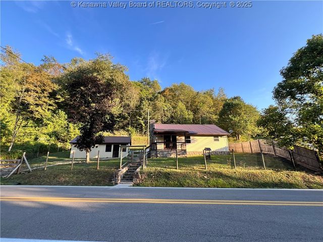 3534 Walker Drive, Charleston, WV 25312