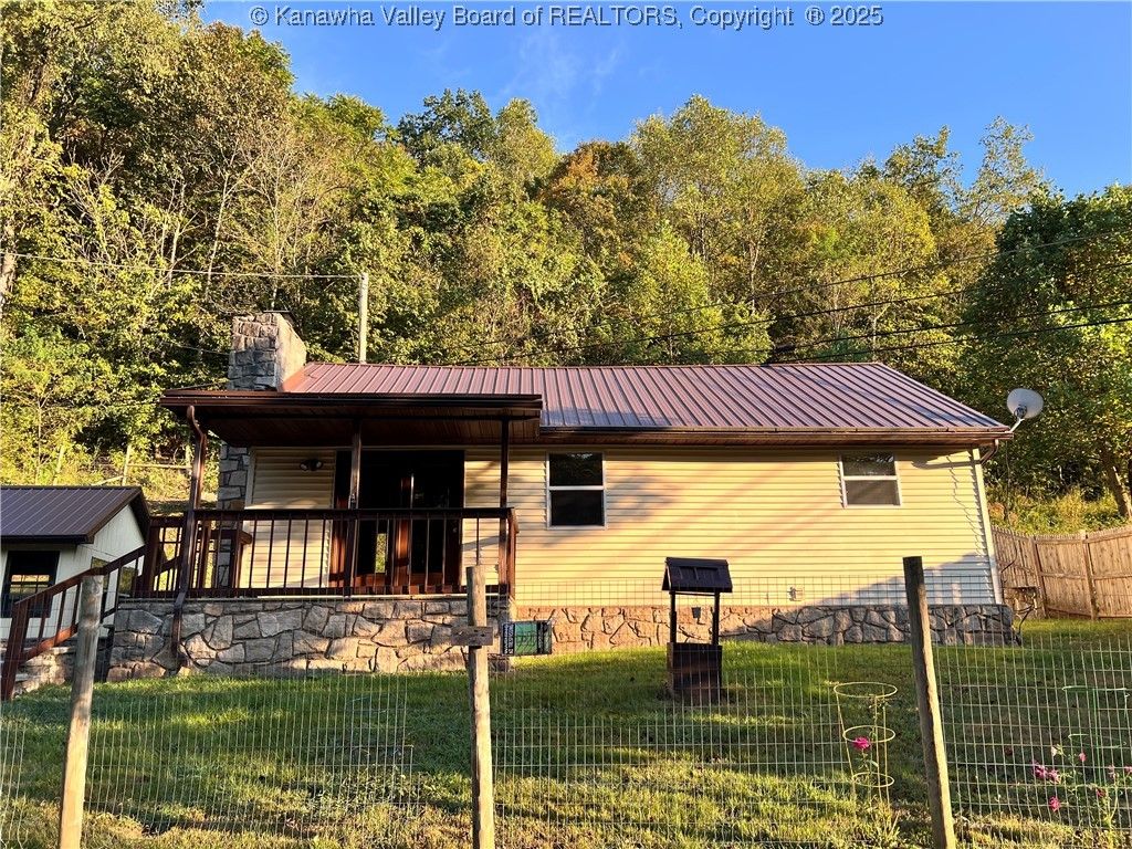 3534 Walker Drive, Charleston, WV 25312