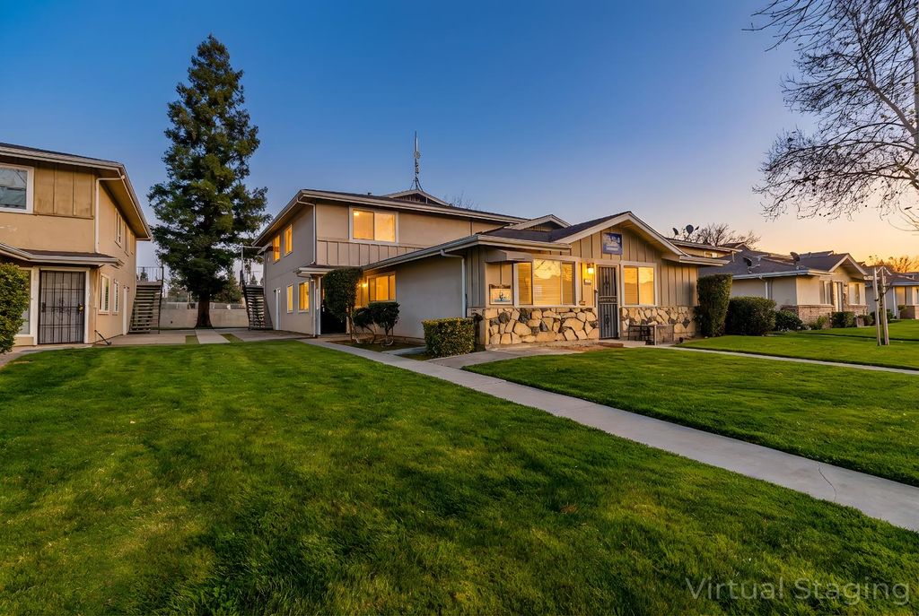 Image 1 of property listing at 4954 N Holt Avenue # 103, Fresno, CA 93705