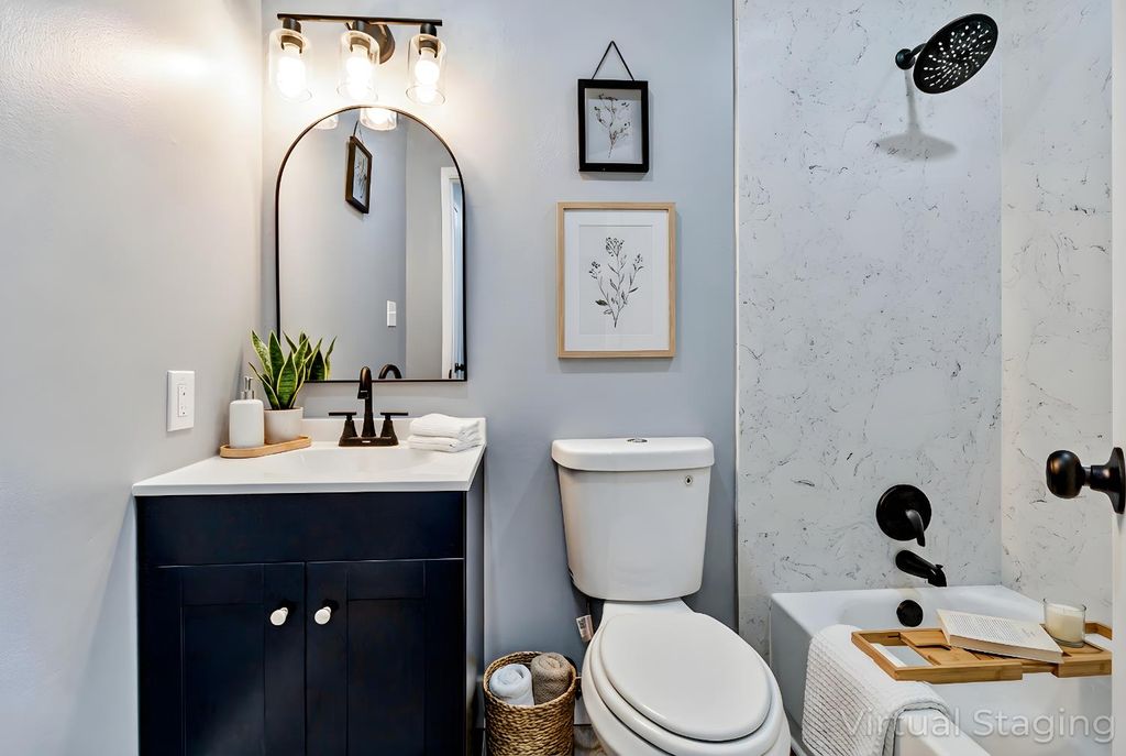 Image 13 of property listing at 4954 N Holt Avenue # 103, Fresno, CA 93705