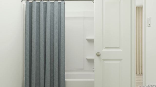 8850 Osprey Trl, San Antonio, TX 78222