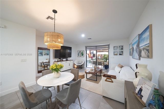 23420 SW 110th Ave, Homestead, FL 33032