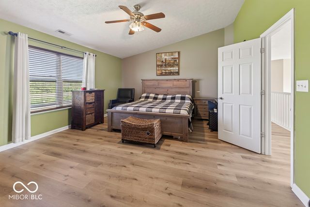 1416 Gleneagle Drive, Indianapolis, IN 46239
